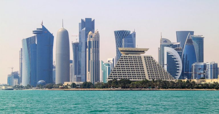 How to find a job in Qatar