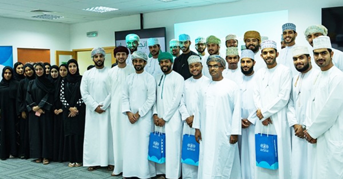 Oman Arab Bank (OAB) conducted a workshop with Injaz Oman to Support Young Entrepreneurs