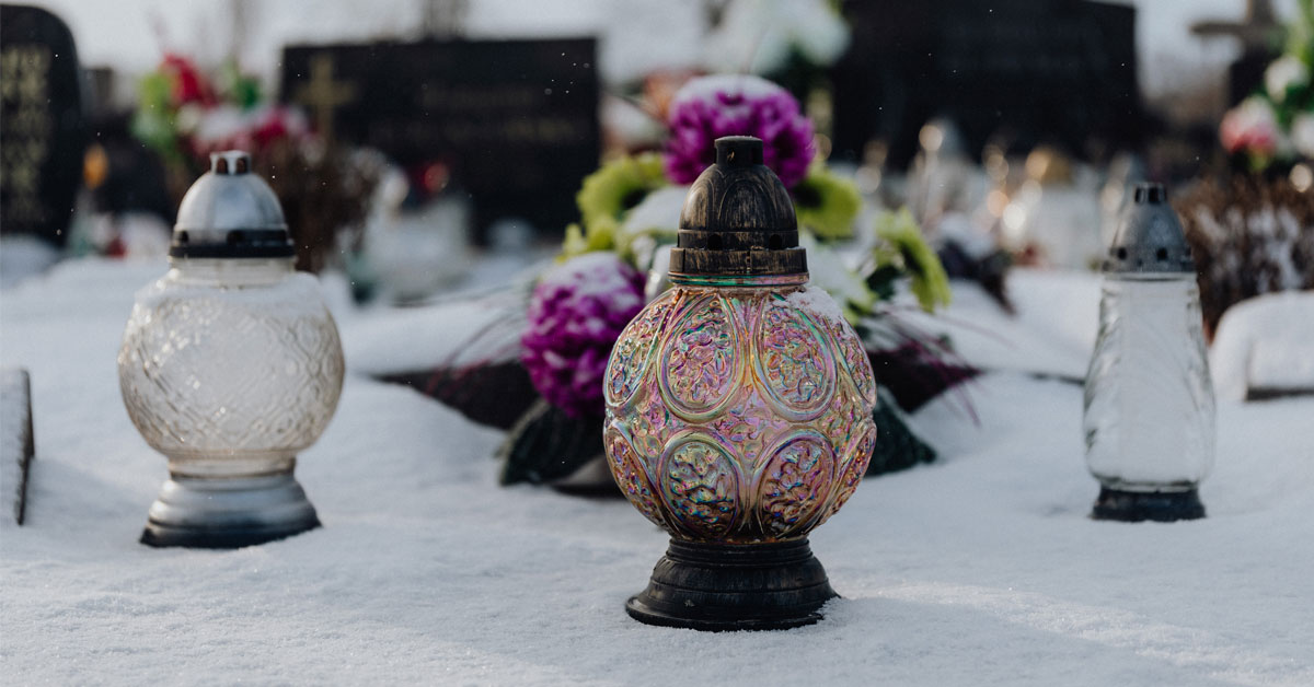 How preserve memory loved one cremation urn