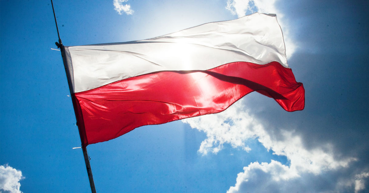 who can apply for Polish citizenship and what kind of requirements a foreigner has to fulfil.