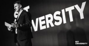 The announcement about this opportunity was published by the founder of Roosh and SET University Sergey Tokarev on Facebook.