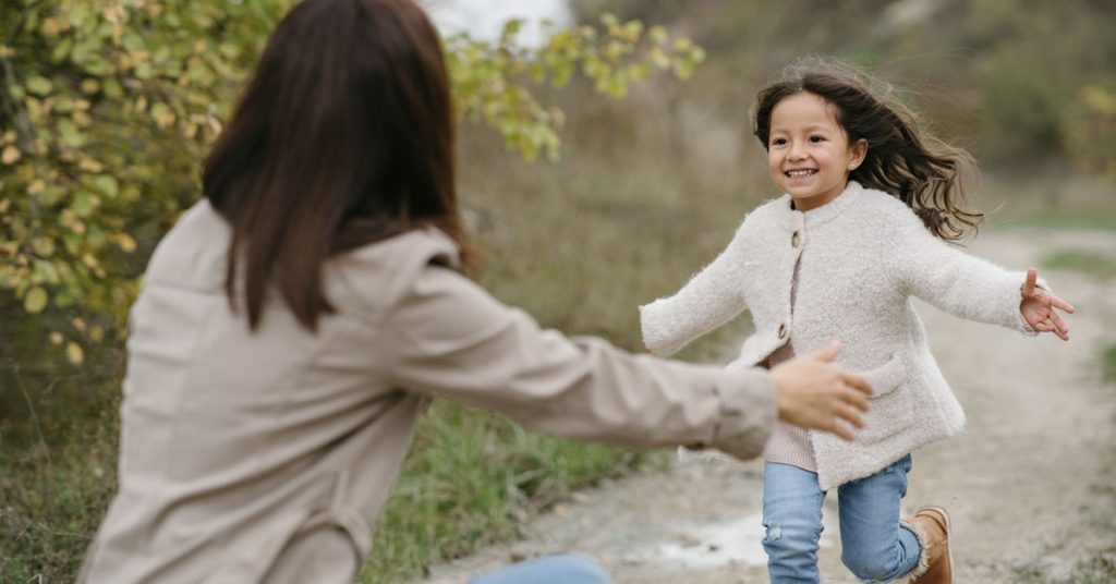 To better understand the attributes needed to excel in this crucial role, let’s look at some of the essential qualities of highly effective foster carers.