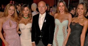 sofia vergara jeff bezos oscars after party photo