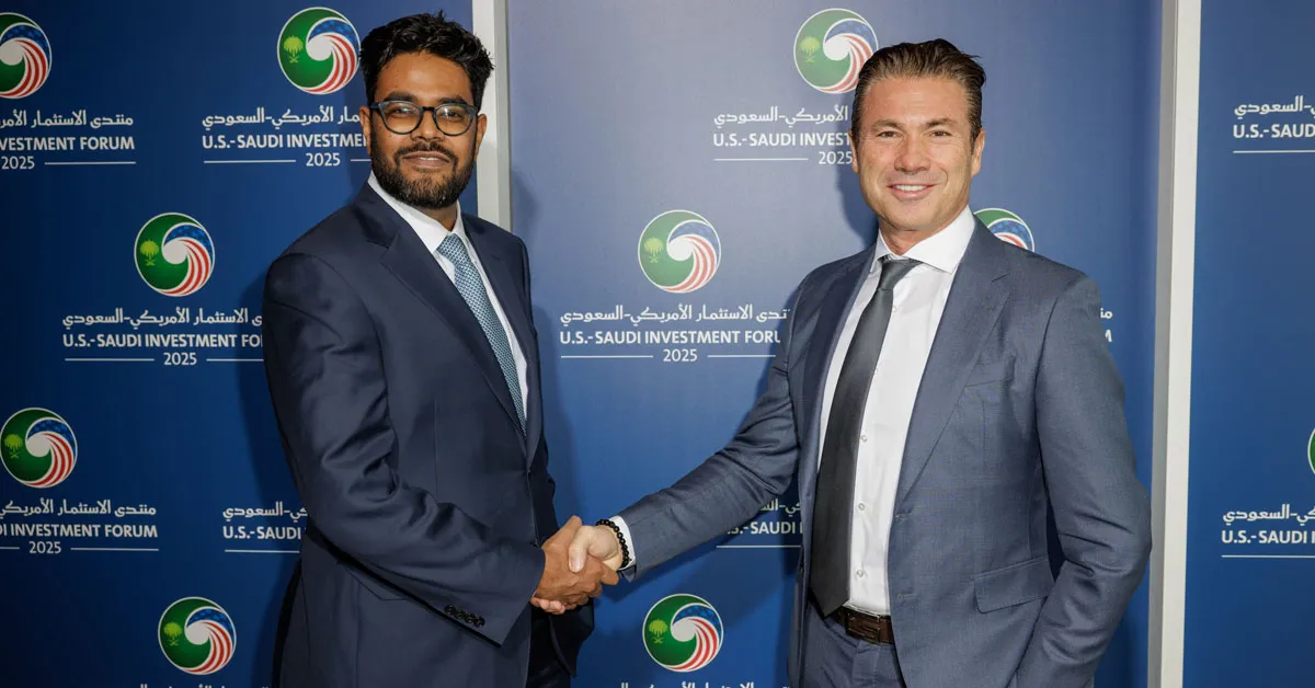 Luma AI CEO Amit jain (L), and HUMAIN CEO Tareq Amin at the Saudi Investment Forum in Washington on 19 November 2025