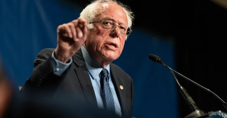Bernie Sanders speaking at 2019 Iowa Democrats Hall of Fame Celebration